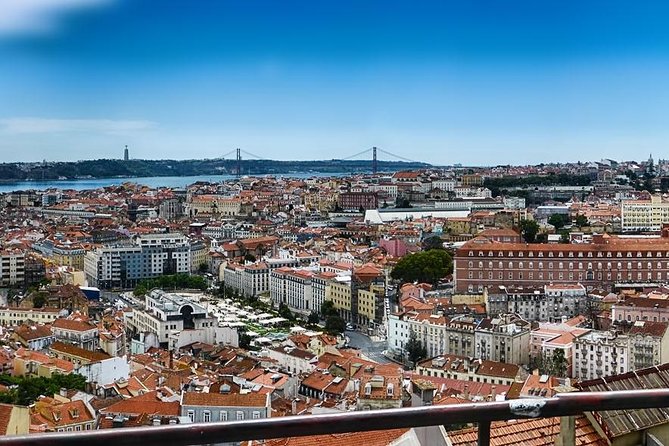 1 Hr City Tuk Tuk / Electric Car Tour of Lisbon - Alfama, Graça, and Mouraria: the neighborhoods you can place on a map