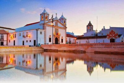 2 Days Private Tour In the Algarve from Lisbon - Vilamoura and Albufeira: from luxury marina glamour to fishing-street character