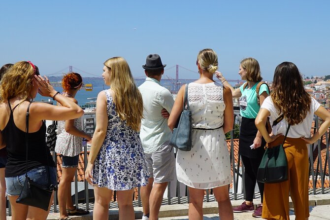 2-hour city tour of Lisbon's highlights - Chiado and Fernando Pessoa’s quarter: art, literature, and everyday streets