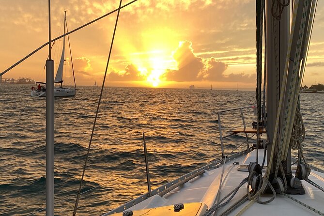 2-Hour Lisbon Sunset Sailing Tour - Who This Lisbon Sunset Sail Is Best For