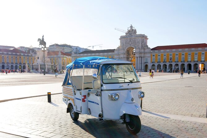 2-Hour Private Historic Lisbon Tour by Tuk Tuk - Key points before you ride