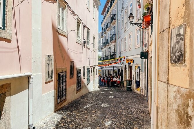 2 Hours Private Hills Historical Tour in Lisbon - Who this tour suits best (and who might skip it)