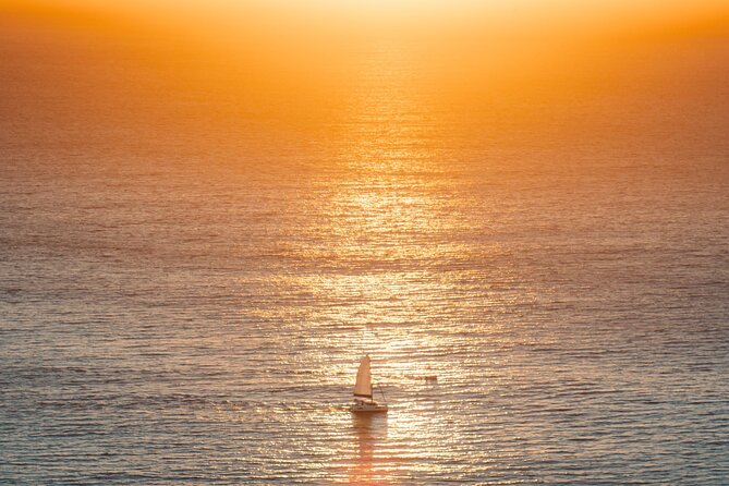 2 hours Private sunset experience by sailboat in Cascais - Marina de Cascais to the Cidadela fort: seeing power and protection up close