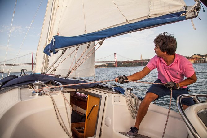2,5h Lisbon Sunset Sail with Drinks and Snacks - Meet Leo: the hands-on sailing experience (not just a cruise)