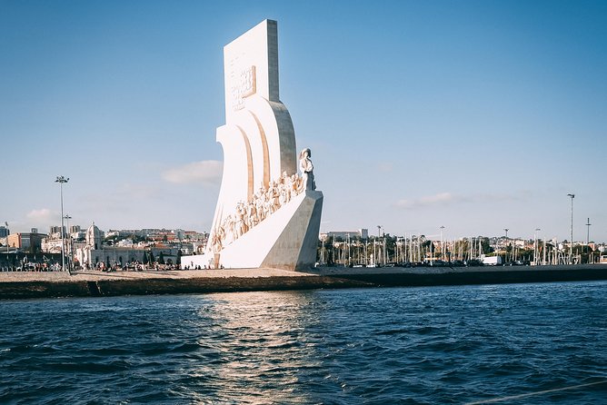 2h Private Group - Exclusive Boat Tour with Local Sailors - Why This Lisbon Private Sail Feels Different Than a Typical Boat Trip