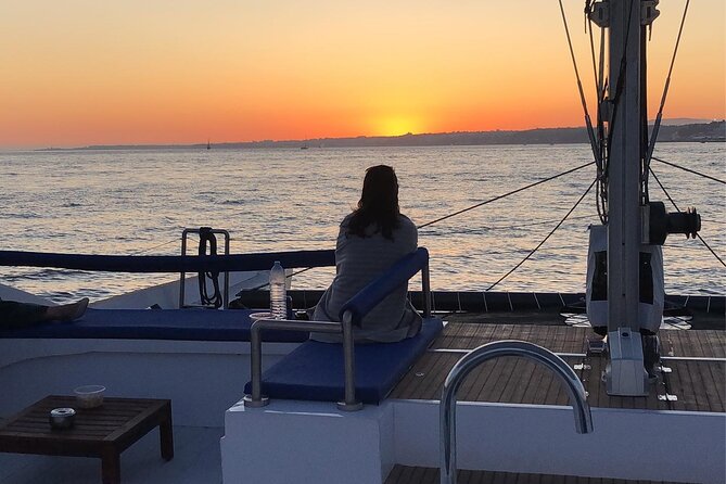 2H Private Sailing Catamaran "Vertigo" Tour in Lisbon up to 18pax - Price and value: when a private boat makes sense