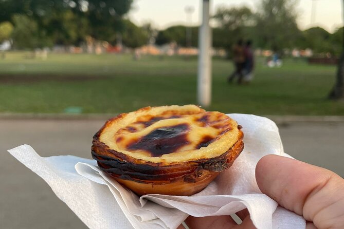 2h Tuk Tuk Private Tour of Belém in Lisbon - Pastéis de Belém stop: warm pastry first, then the rest makes sense