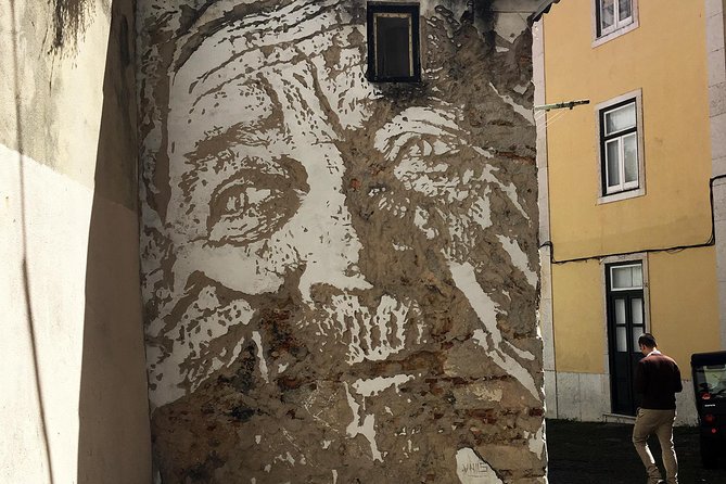 3-Hour Guided Street Art Walking Tour of Lisbon - Where it starts and how the timing actually feels