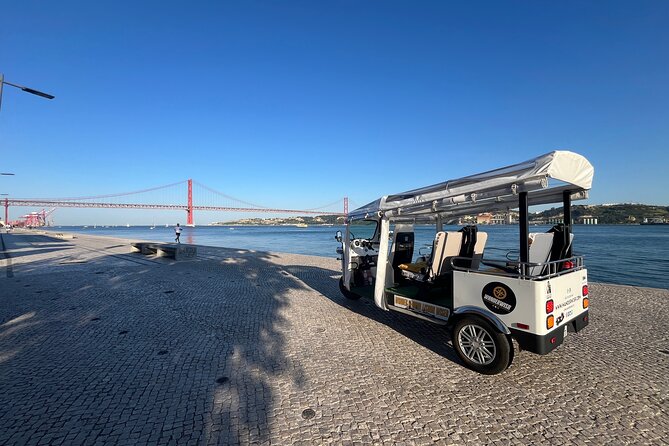 3h30 Tour | Lisbon Essentials: See, Taste and Learn with a Local - Miradouros for photos: Portas do Sol, Senhora do Monte, and Sao Pedro de Alcantara