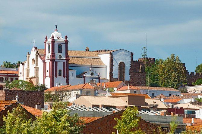 4-Day South Portugal Tour from Lisbon: Lagos, Algarve Coast, Sagres, Évora, Beja and Setúbal - Coach time, walking, and the dress code reality check