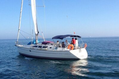 4 Hours Private Sailing Trip to Oeiras Beach - From The Dock to Oeiras: How the Route Plays Out on the Water