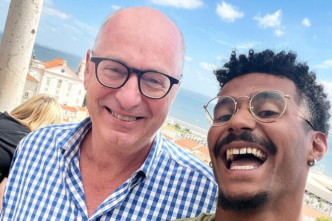 4 Hours Tuktuk City Tour in Lisbon - Alfama from above: riding the upper neighborhood and hitting Portas do Sol