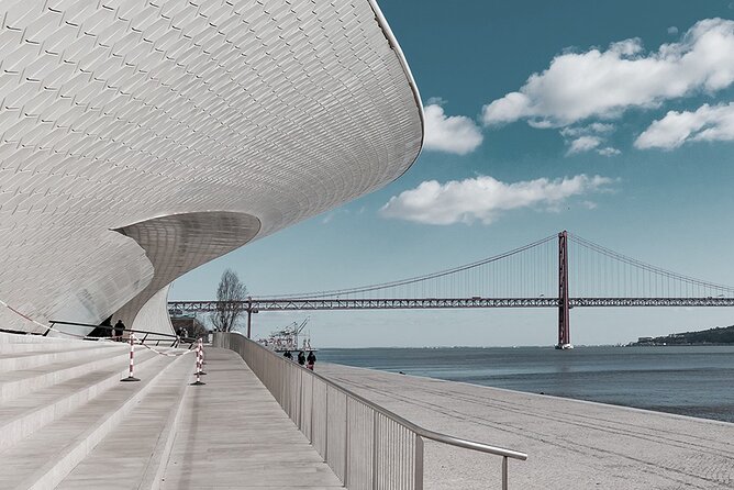 4h Exclusive Sail in Lisbon: Your Private Escape - Alfama views from aboard: Castle of S. Jorge without the climb