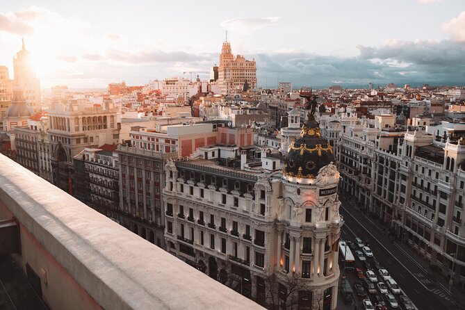 7-Day Classic Trip in Portugal and Spain - Day 4 from Lisbon to Barcelona: Gothic Quarter Tapas and Flamenco Night Energy
