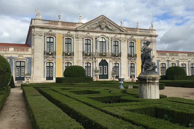 7 Days Private Tour In Portugal from Lisbon - Porto’s signature sights: Sao Bento tiles, Lello stairs, and Church goldwork