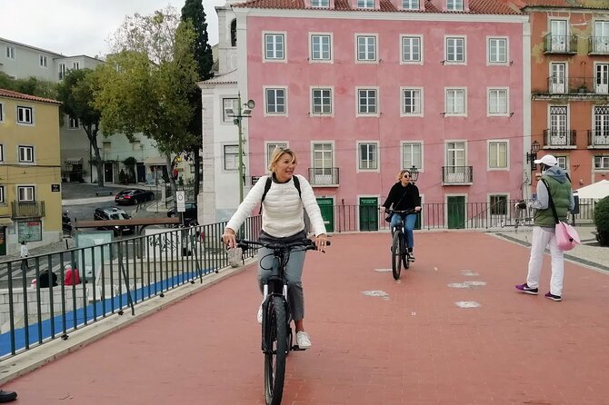 7 Hills and 14 Viewpoints - Lisbon E-Bike Tour - Largo do Carmo and the Tile Trail: Ruins, Elevator Views, and Viuva Lamego
