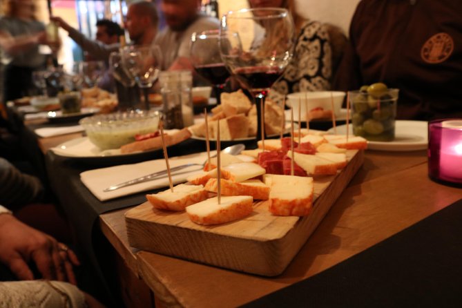 A True Taste of Lisbon: Portuguese Tapas, Wine & Surprise Drink - Key Things I’d Highlight Before You Book