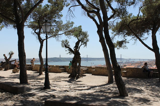 A Walking Tour of Old Lisbon - Price and Inclusions: What You’re Actually Paying For