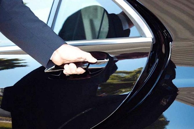 Airport Private Transfer to Cascais - Sintra - Estoril - Cars, luggage, and family needs: small details that prevent big headaches