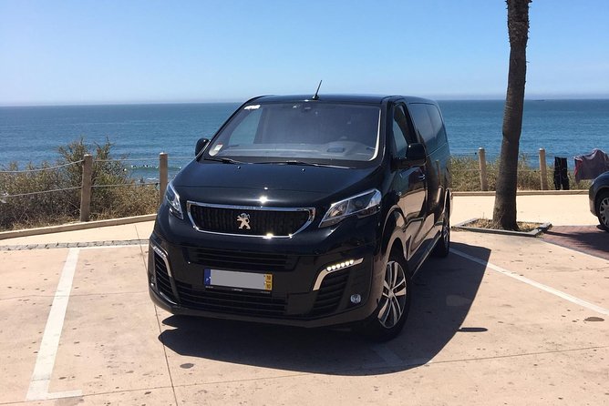 Airport Private Transfer to Costa da Caparica | Almada | Aroeira - Communication and vehicle identification: what to do before you leave the airport