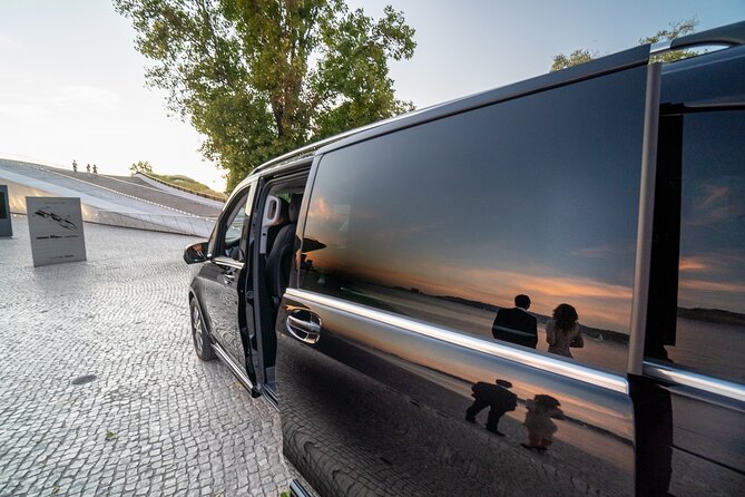 Airport Private Transfer to Fatima or Nazare - Door-to-door pickup in Lisbon city and Greater Lisbon