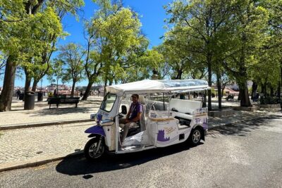 Alfama Private Tuk Tuk Tour: Lisbon’s Oldest Neighborhood (2 HRS) - Starting at Hard Rock Cafe: A Simple Plan for Your First Minutes