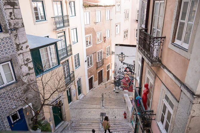 Alfama Walking Tour Lisbon - Teatro Nacional Dona Maria II: Lisbon’s theatre without the ticket line