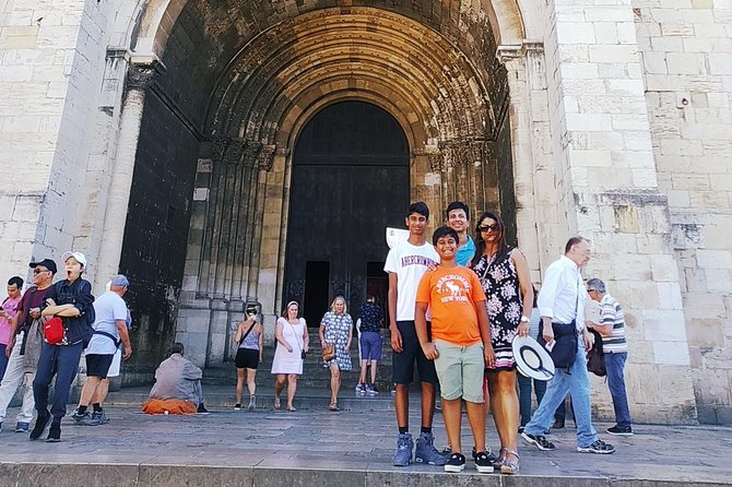 Algarve, Lisbon and Porto in 8 days - Porto in a day: bridge views, São Bento, Lello, and port tasting