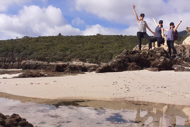 Arrabida Safari – Europe's Most Beautiful Beach & Hidden Gems - Serra do Risco and Sesimbra: coastal cliff drama on the way back