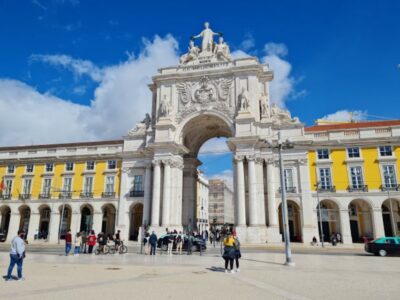 Audio Guide City Walk Lisbon for Cruise Guests - Portas do Sol Viewpoint and Castelo de São Jorge Fort Walls