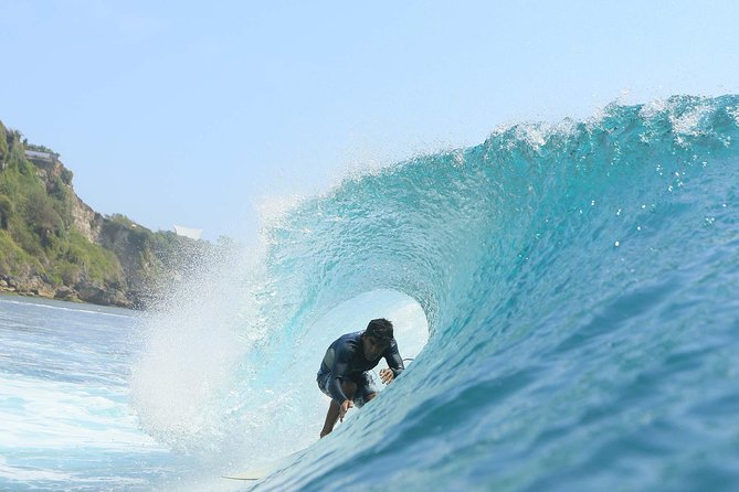 Aulas de Surf - Safety coaching that starts on land, not in the surf