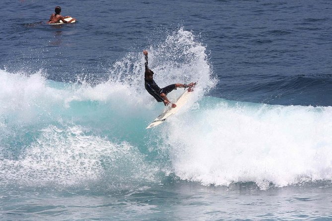Aulas de Surf - Weather and timing: the ocean runs the schedule