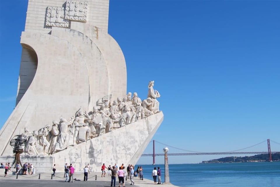 Belem: 4-HOUR Guided Tuk Tuk Tour in Historic BELEM - MAAT and the Tagus River drive: modern design meets waterfront scenery