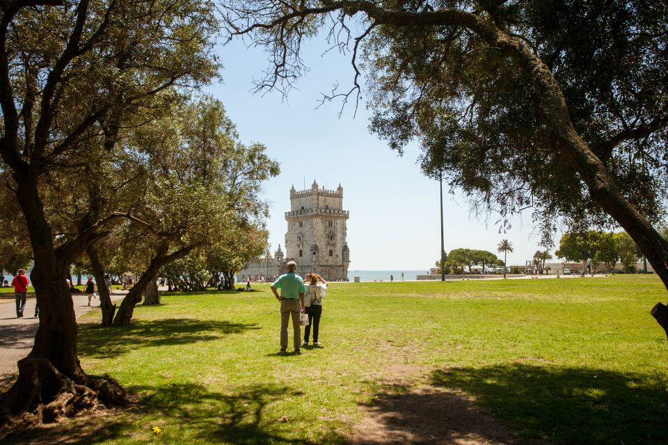Belém: Lisbon 3-Hour Walking Tour - Mosteiro dos Jerónimos: Manueline details that reward close looking