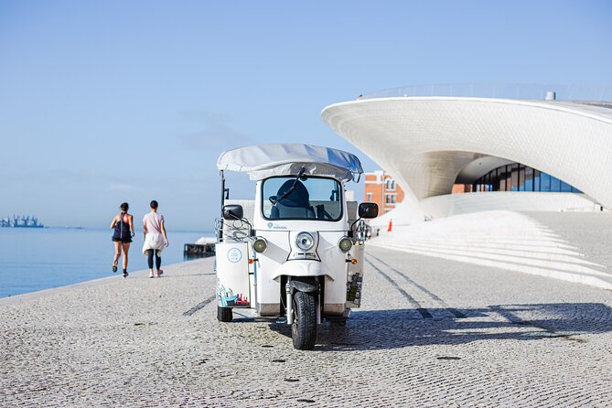 Belém Private Tuktuk Tour - Padrão dos Descobrimentos and the world map moment