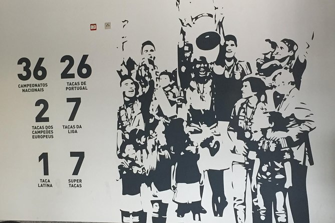 Benfica Stadium and Museum Private Tour - Entering Estádio da Luz: Locker Rooms, Executive Seats, and Pitch Views