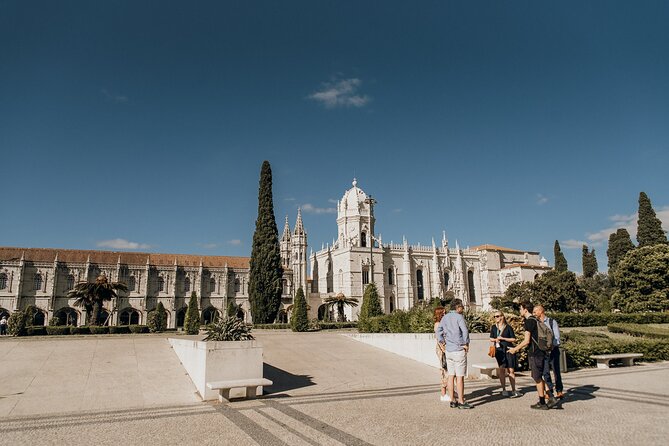 Best of Belem: Monastery & Walking Tour with River Cruise - The boat ride back: views of 25th of April Bridge and Cristo Rei