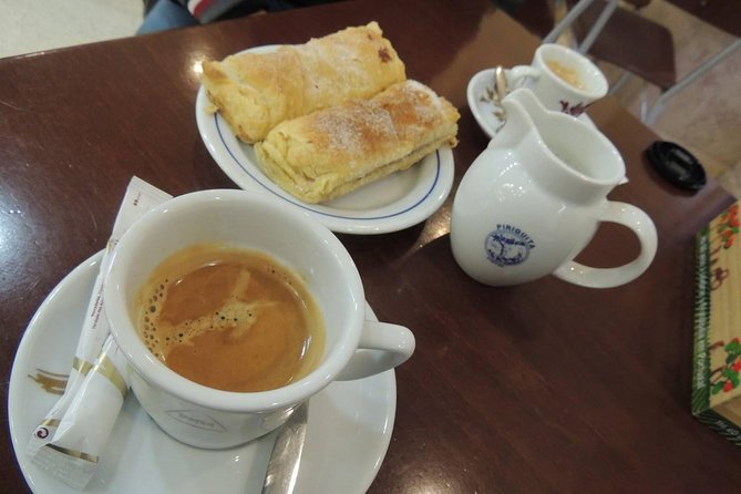 Best Of Lisbon Semi-Private Tour - Alfama, Chiado, and Bairro Alto: Neighborhood Time With Included Entry