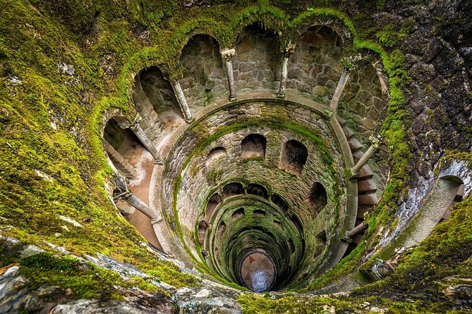 Best of Lisbon Tour, 5 days with Sintra, Cascais and Evora - Évora’s UNESCO White City Plus a Wine-Farm Stop