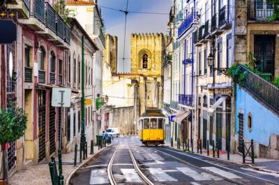 Best of Lisbon Tour, 5 days with Sintra, Cascais and Evora - Full-Day Sintra and Cascais: Palaces, Views, and Coastline Breathing Room