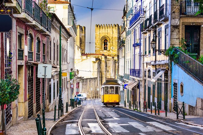 Best of Lisbon Tour, 5 days with Sintra, Cascais and Evora - Full-Day Sintra and Cascais: Palaces, Views, and Coastline Breathing Room