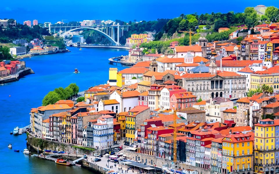 Best of Porto - Private Tour from Lisbon - Key highlights at a glance