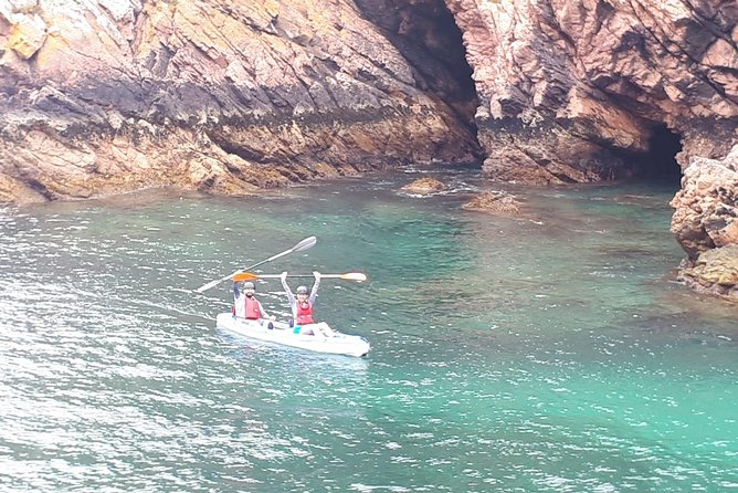 Boat and Kayak at Berlenga Natural Reserve - Light Picnic Lunch: Simple Food, Good Timing
