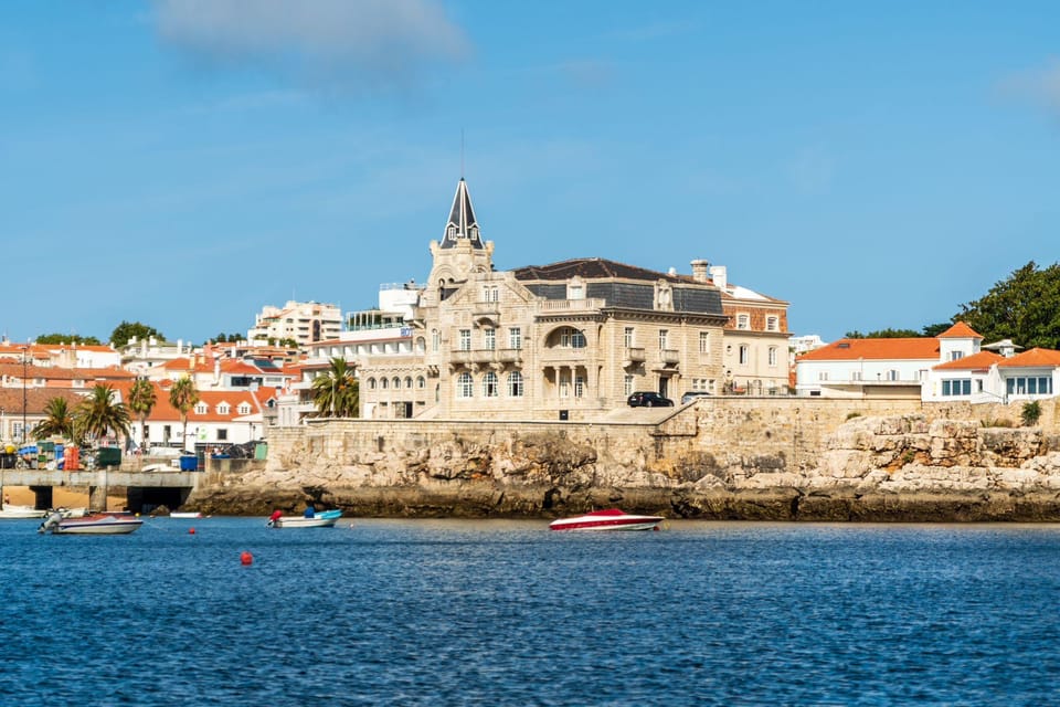 Boat tour: charming Cascais Coast to Lisbon lighthouse - Price and value: is $56 worth 1.5 hours?