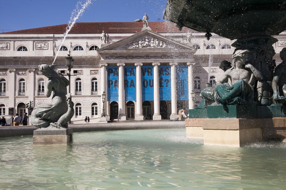 Burguês: Lisbon City Center Private Tuk Tuk Tour - Key points before you go