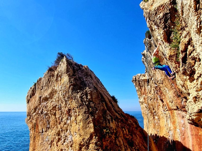 Cascais 3.5-Hour Rock Climbing Experience - Key points at a glance