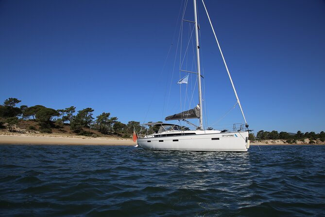Cascais Romantic Luxury Private 2h Cruise with sparkling wine - Where your cruise starts: Cascais Marina, not some far-off pier