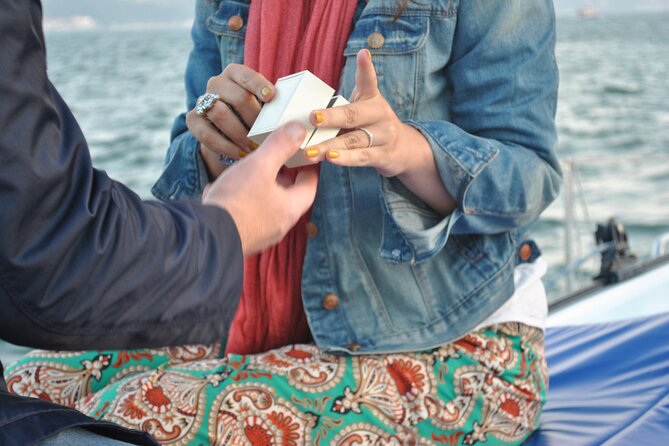 Cascais Romantic Luxury Private 2h Cruise with sparkling wine - Captain-led coast stories: the kindness you notice