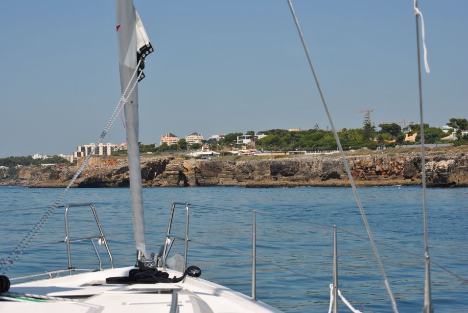 Cascais: Sailing Tour with Drink - Setting out from Marina de Cascais, Pontoon L