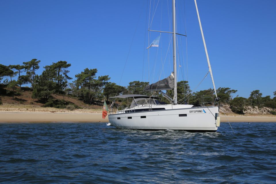 Cascais: Sailing Tour with Drink - Dropping anchor and timing your swim breaks